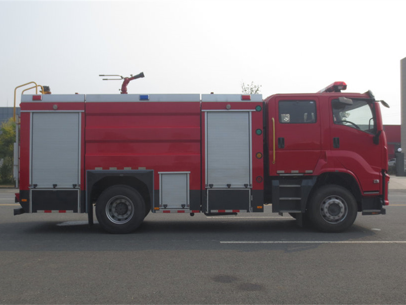 五十鈴7噸泡沫消防車