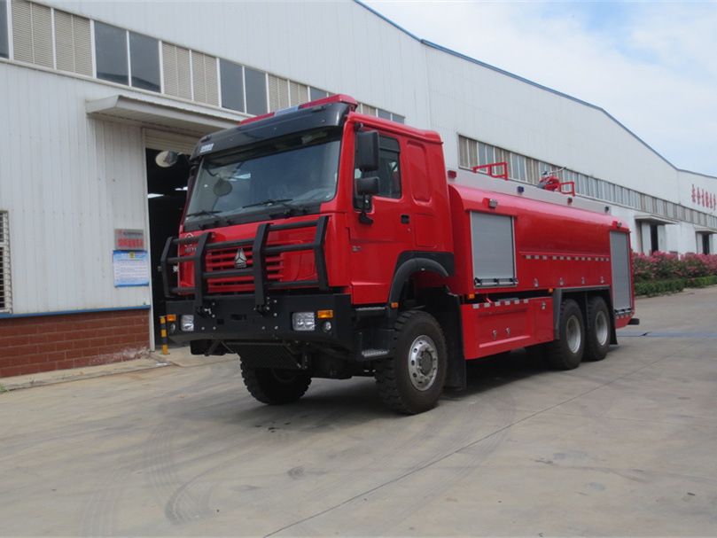 9噸四驅(qū)后雙橋泡沫消防車