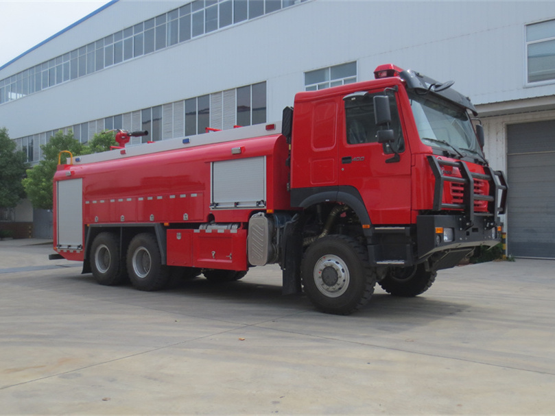 9噸四驅(qū)后雙橋泡沫消防車