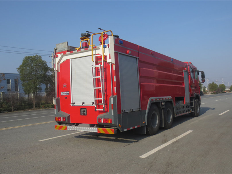 16噸重汽泡沫消防車